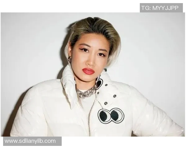 杨丽专访：从街头到舞台的蜕变与坚持之路