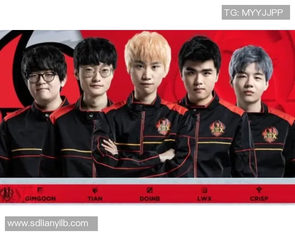 FPX战队实力引发热议电竞圈对其表现的不同看法与争论